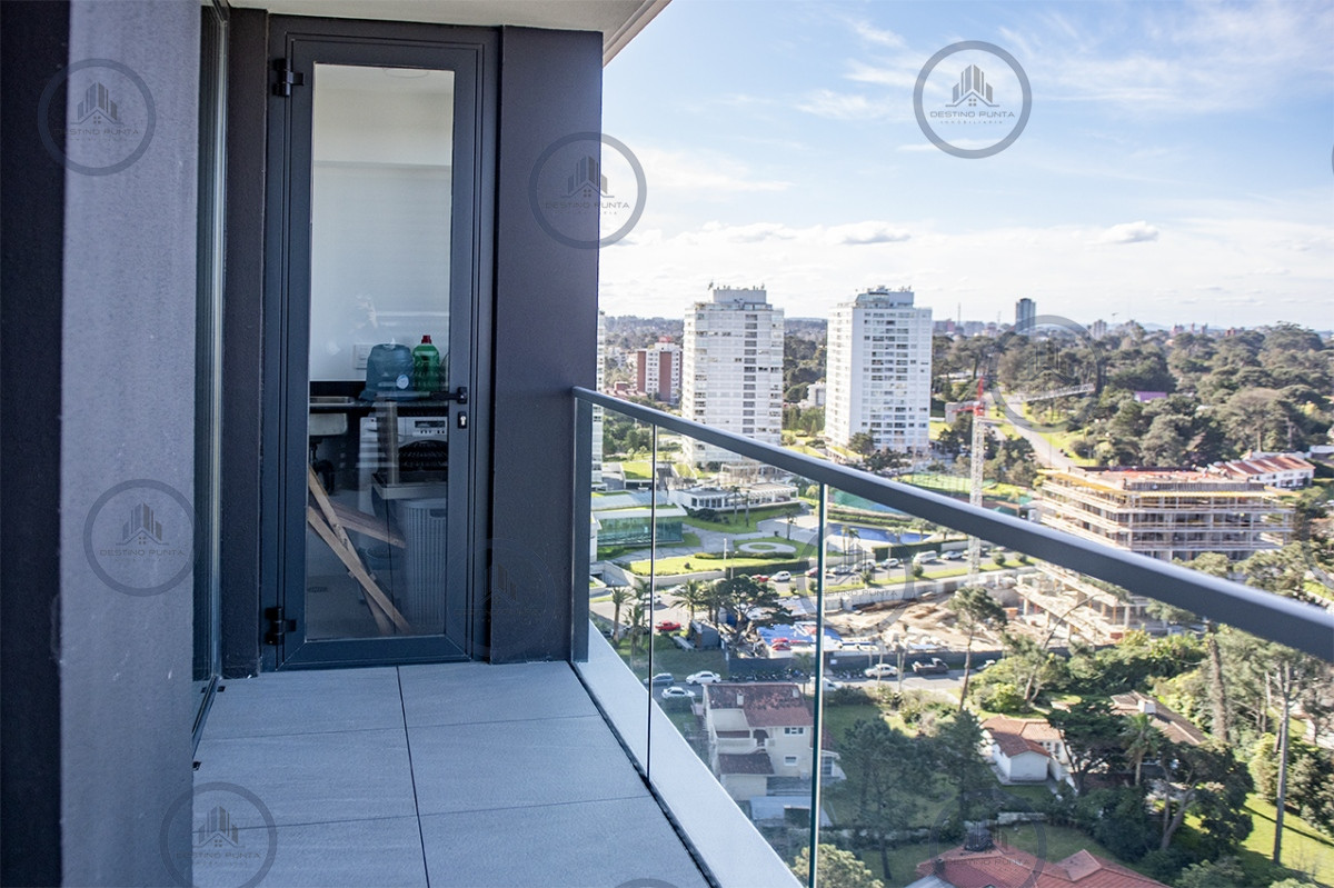 Apartamento ID.2204 - Moderno Apartamento Frente al Mar de 2 Dormitorios en Playa Mansa, Venetian