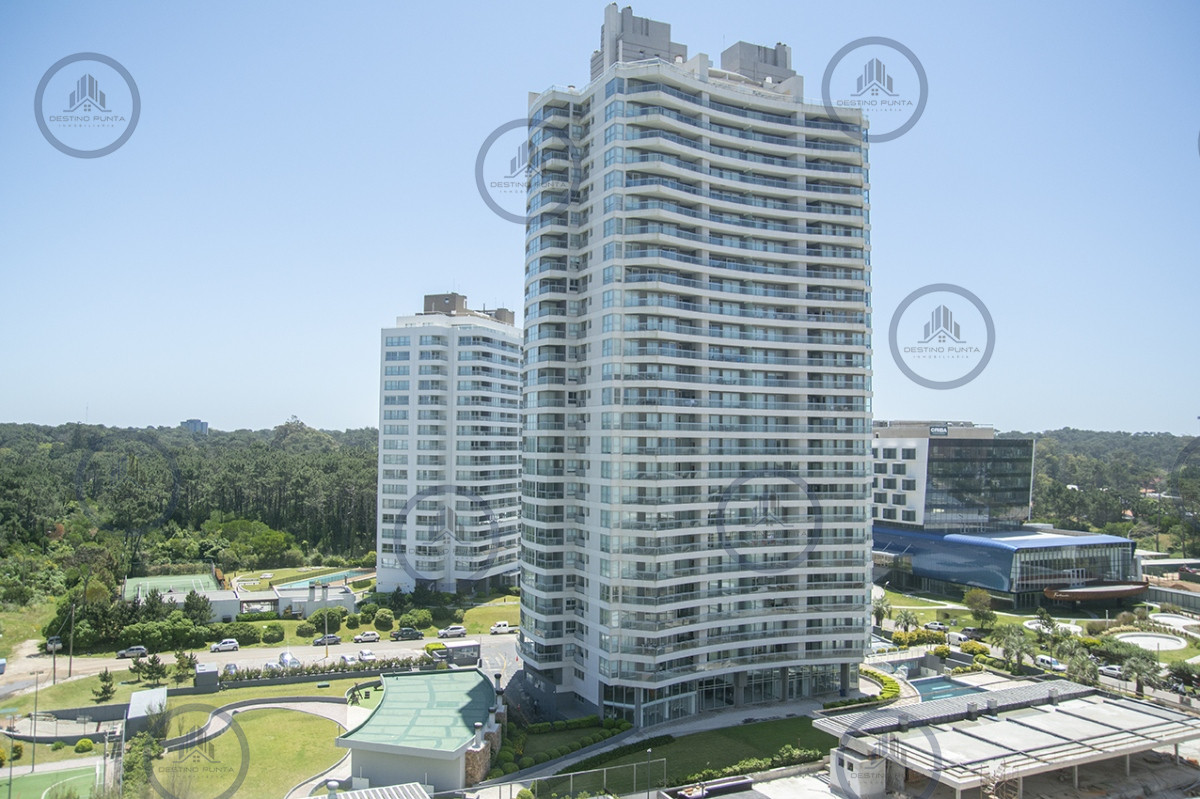 Apartamento ID.1700 - Apartamento de 3 Dormitorios, Piso alto en venta con Vista al Mar - Le Parc III Playa Brava