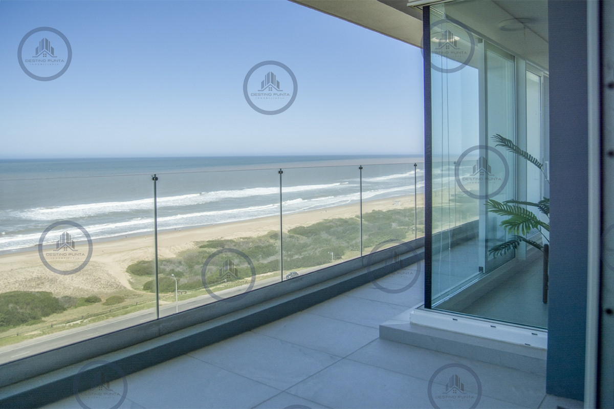 Apartamento ID.1700 - Apartamento de 3 Dormitorios, Piso alto en venta con Vista al Mar - Le Parc III Playa Brava