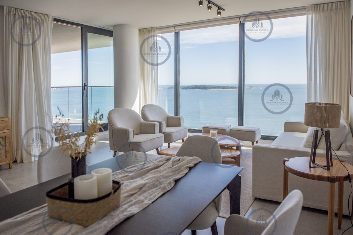Apartamento ID.2204 - Moderno Apartamento Frente al Mar de 2 Dormitorios en Playa Mansa, Venetian