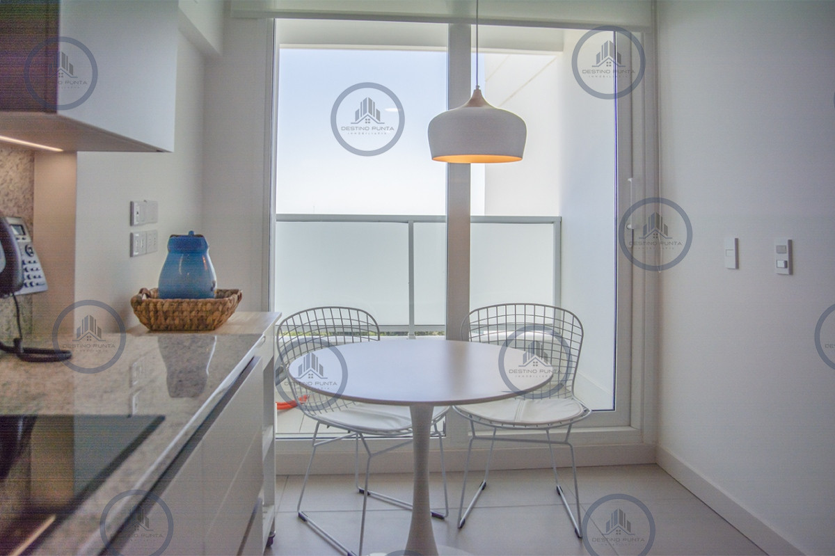 Apartamento ID.1699 - Apartamento de 3 Dormitorios, Piso alto en venta con Vista al Mar - Le Parc III Playa Brava