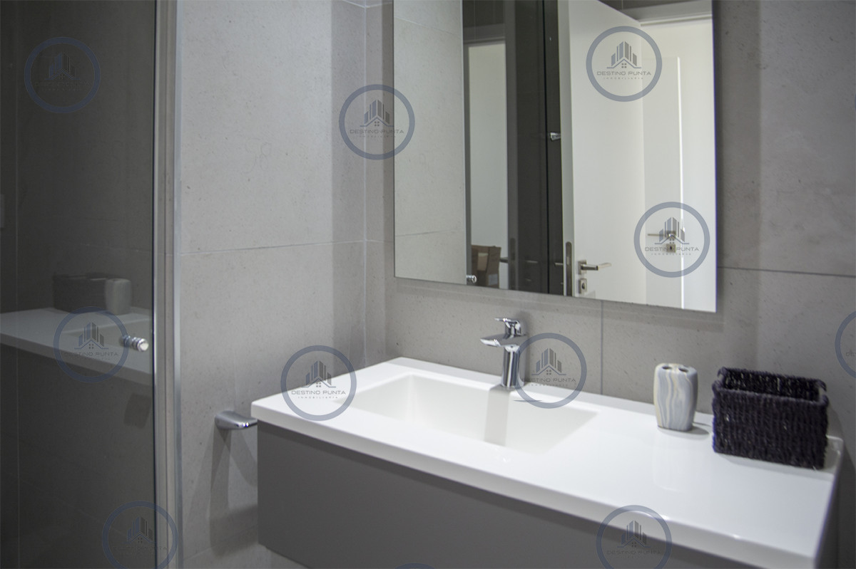 Apartamento ID.1700 - Apartamento de 3 Dormitorios, Piso alto en venta con Vista al Mar - Le Parc III Playa Brava