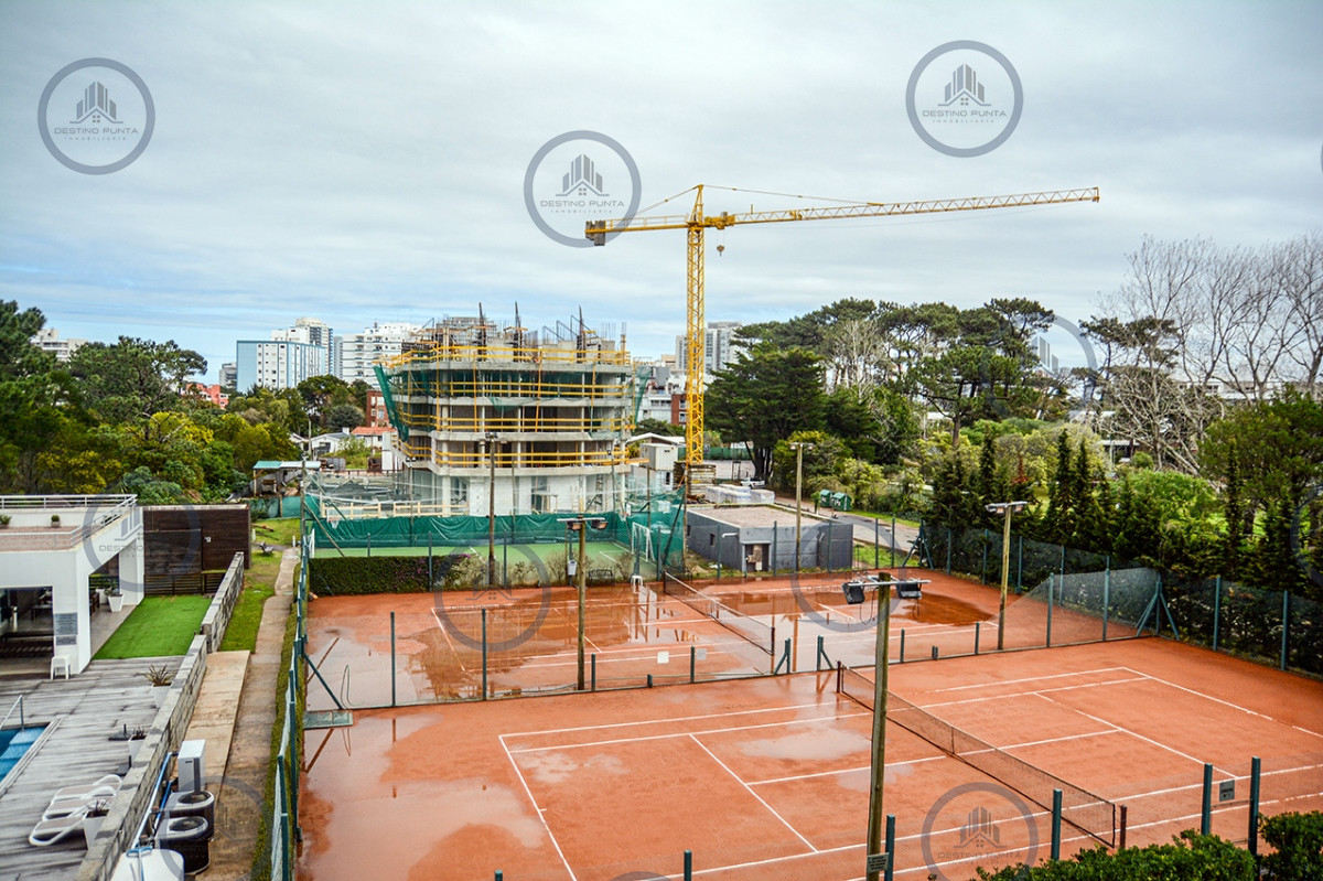 Apartamento ID.2957 - Departamento de 3 dormitorios en venta en Ocean Drive. 