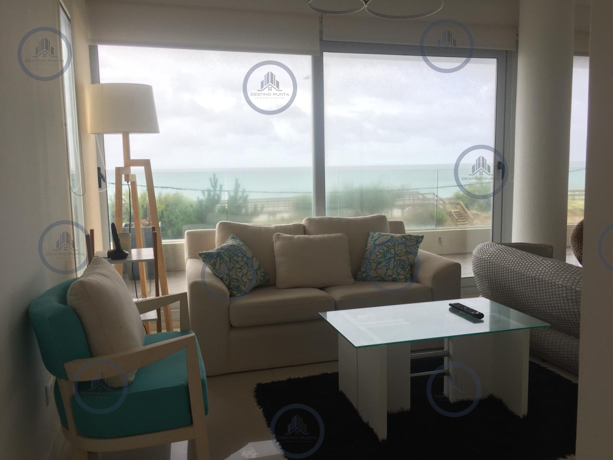 Apartamento ID.1964 - Moderno Apartamento de 2 Dormitorios con Vista al Mar sobre Playa Mansa, Punta del Este