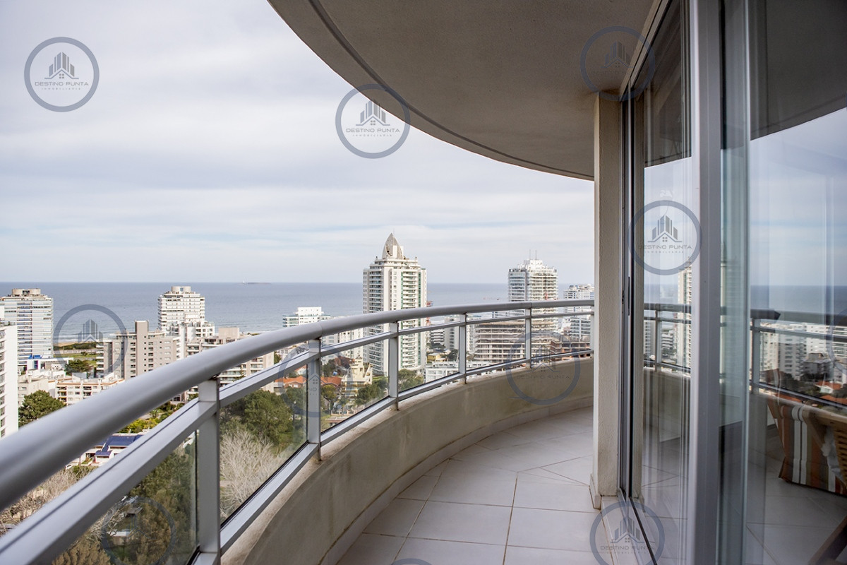 Apartamento ID.2958 - Se vende apartamento en ocean drive II de 3 dormitorios, Punta del Este 