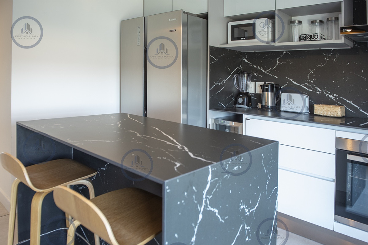 Apartamento ID.2204 - Moderno Apartamento Frente al Mar de 2 Dormitorios en Playa Mansa, Venetian