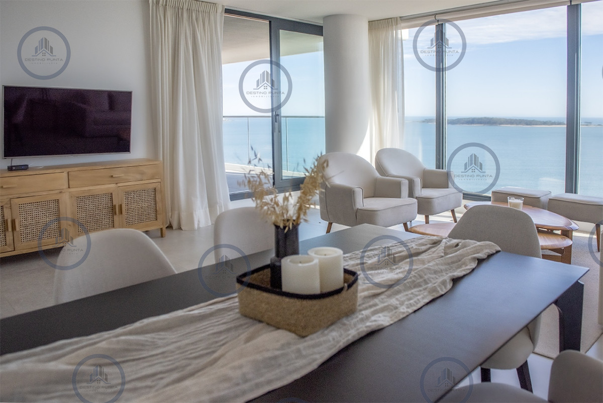 Apartamento ID.2204 - Moderno Apartamento Frente al Mar de 2 Dormitorios en Playa Mansa, Venetian