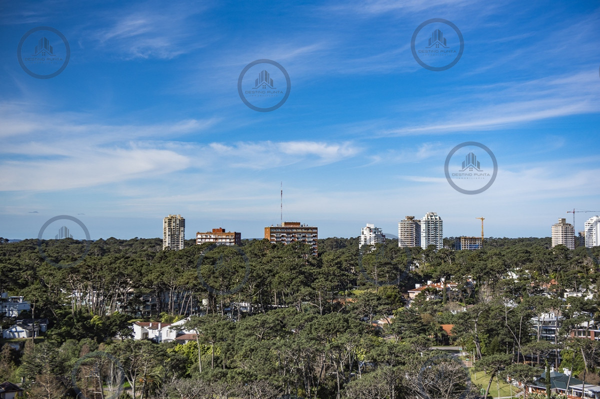 Apartamento ID.2204 - Moderno Apartamento Frente al Mar de 2 Dormitorios en Playa Mansa, Venetian