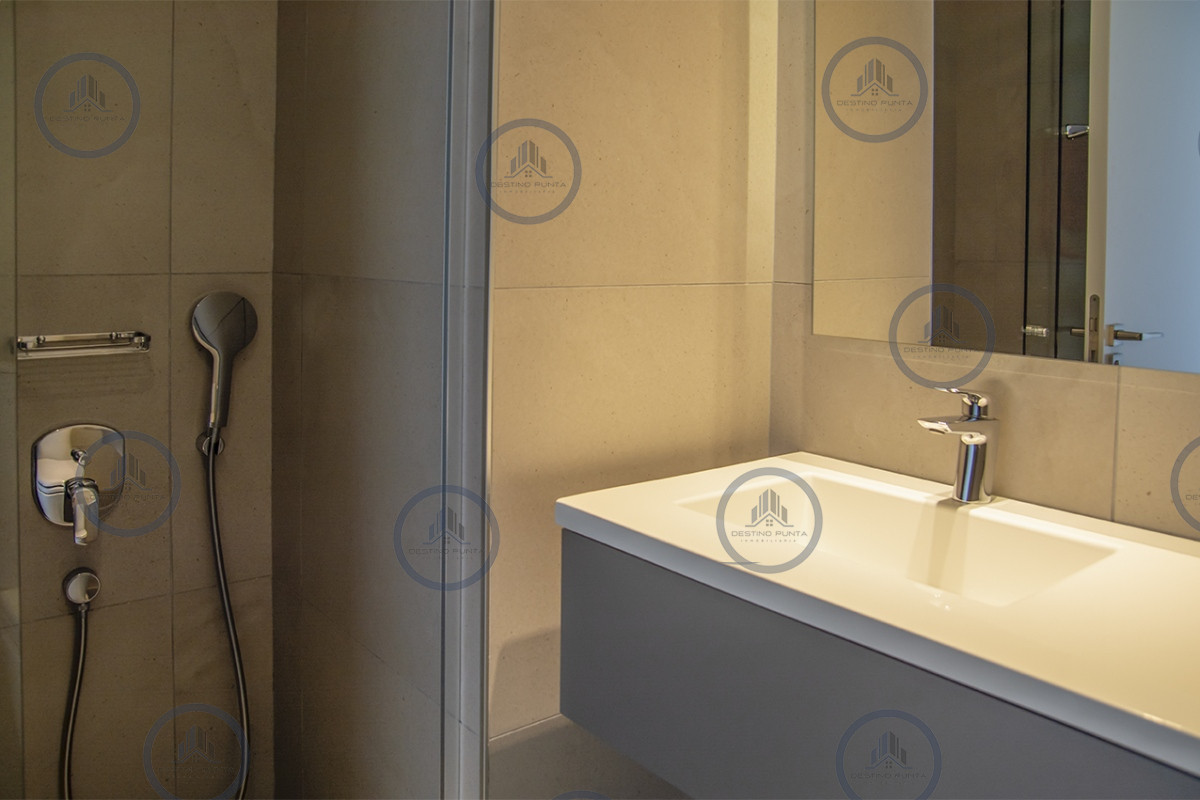 Apartamento ID.1699 - Apartamento de 3 Dormitorios, Piso alto en venta con Vista al Mar - Le Parc III Playa Brava