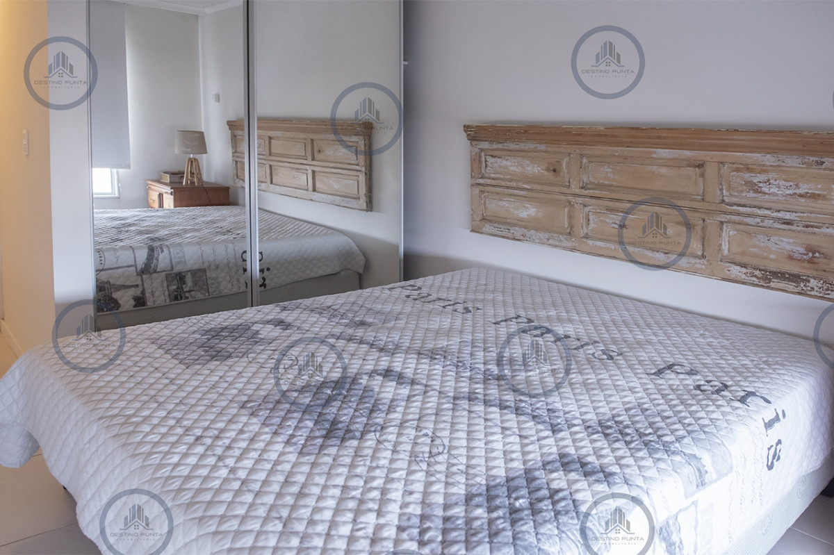 Apartamento ID.2958 - Se vende apartamento en ocean drive II de 3 dormitorios, Punta del Este 