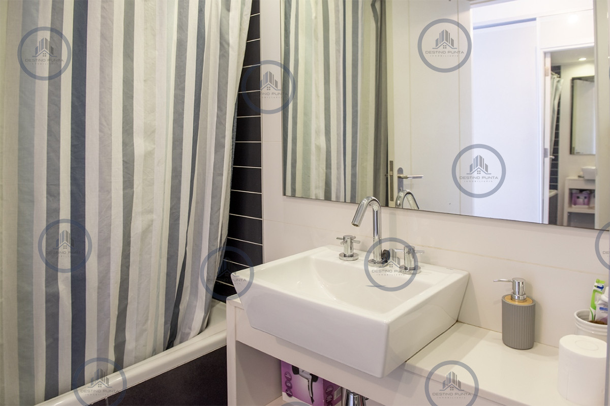 Apartamento ID.2958 - Se vende apartamento en ocean drive II de 3 dormitorios, Punta del Este 