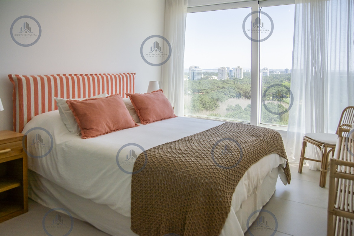 Apartamento ID.1699 - Apartamento de 3 Dormitorios, Piso alto en venta con Vista al Mar - Le Parc III Playa Brava