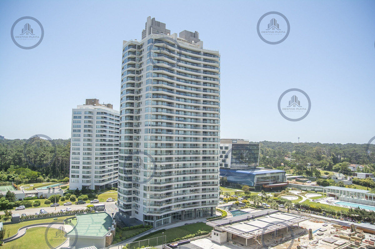 Apartamento ID.1700 - Apartamento de 3 Dormitorios, Piso alto en venta con Vista al Mar - Le Parc III Playa Brava