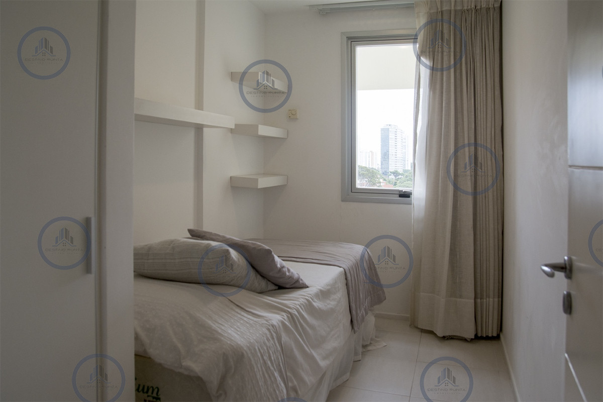 Apartamento ID.3316 - Apartamento de 3 dormitorios + dependencia , en brava , Punta del Este 