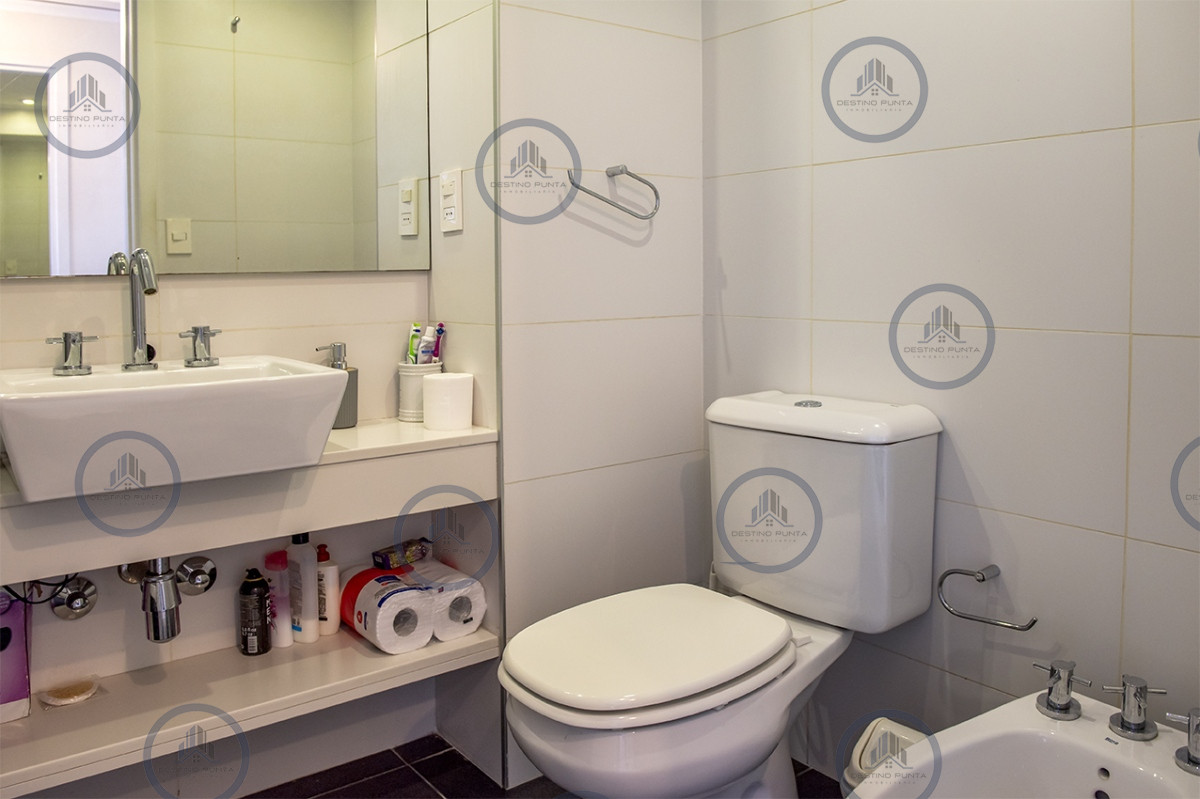 Apartamento ID.2958 - Se vende apartamento en ocean drive II de 3 dormitorios, Punta del Este 