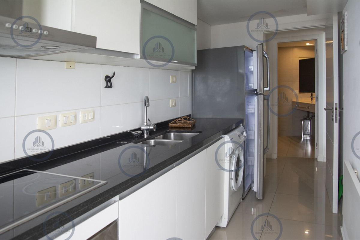 Apartamento ID.1961 - Venta Apartamento de 3 Dormitorios en Wind Tower, piso alto con Vista al Mar, Punta del Este 