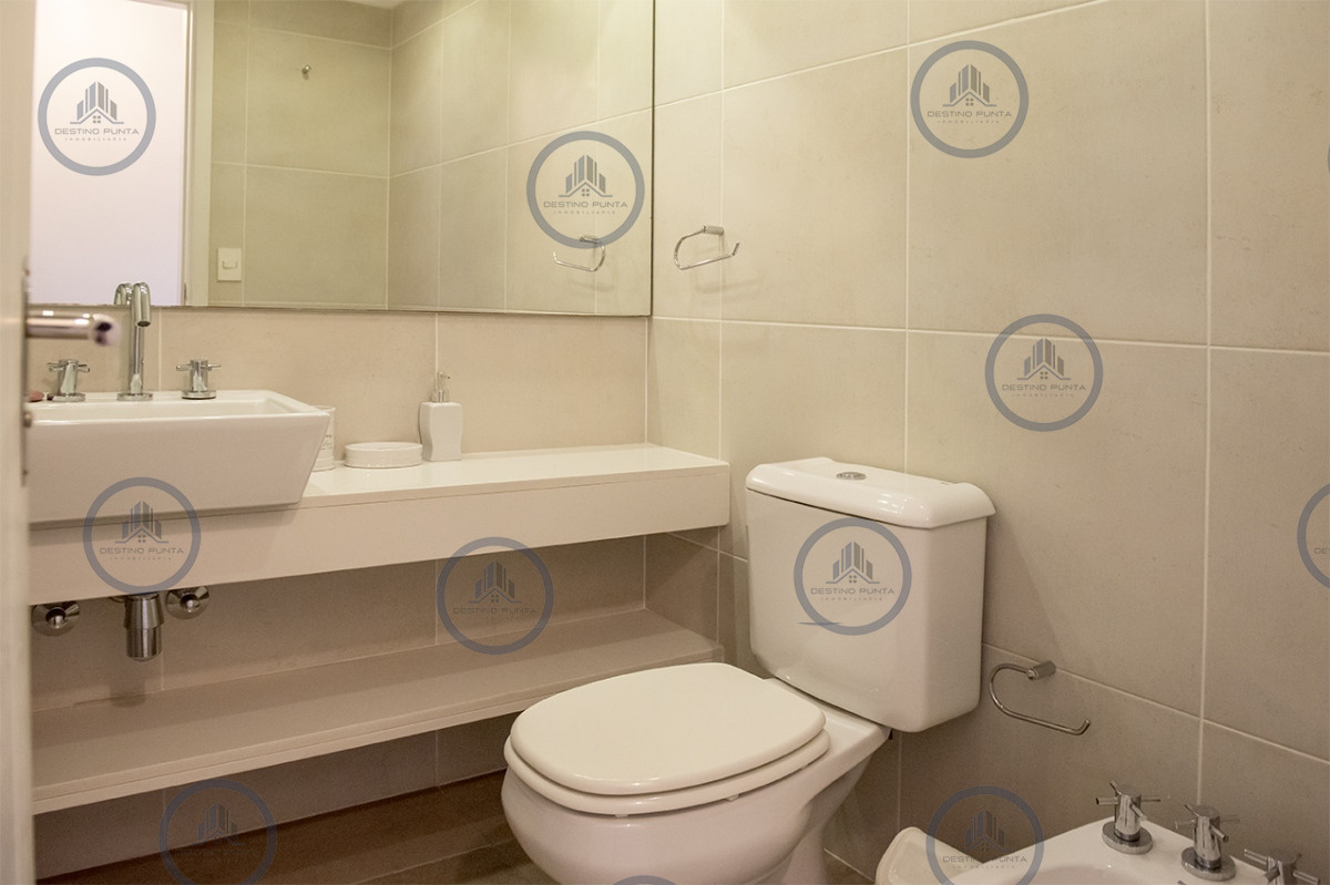 Apartamento ID.2958 - Se vende apartamento en ocean drive II de 3 dormitorios, Punta del Este 