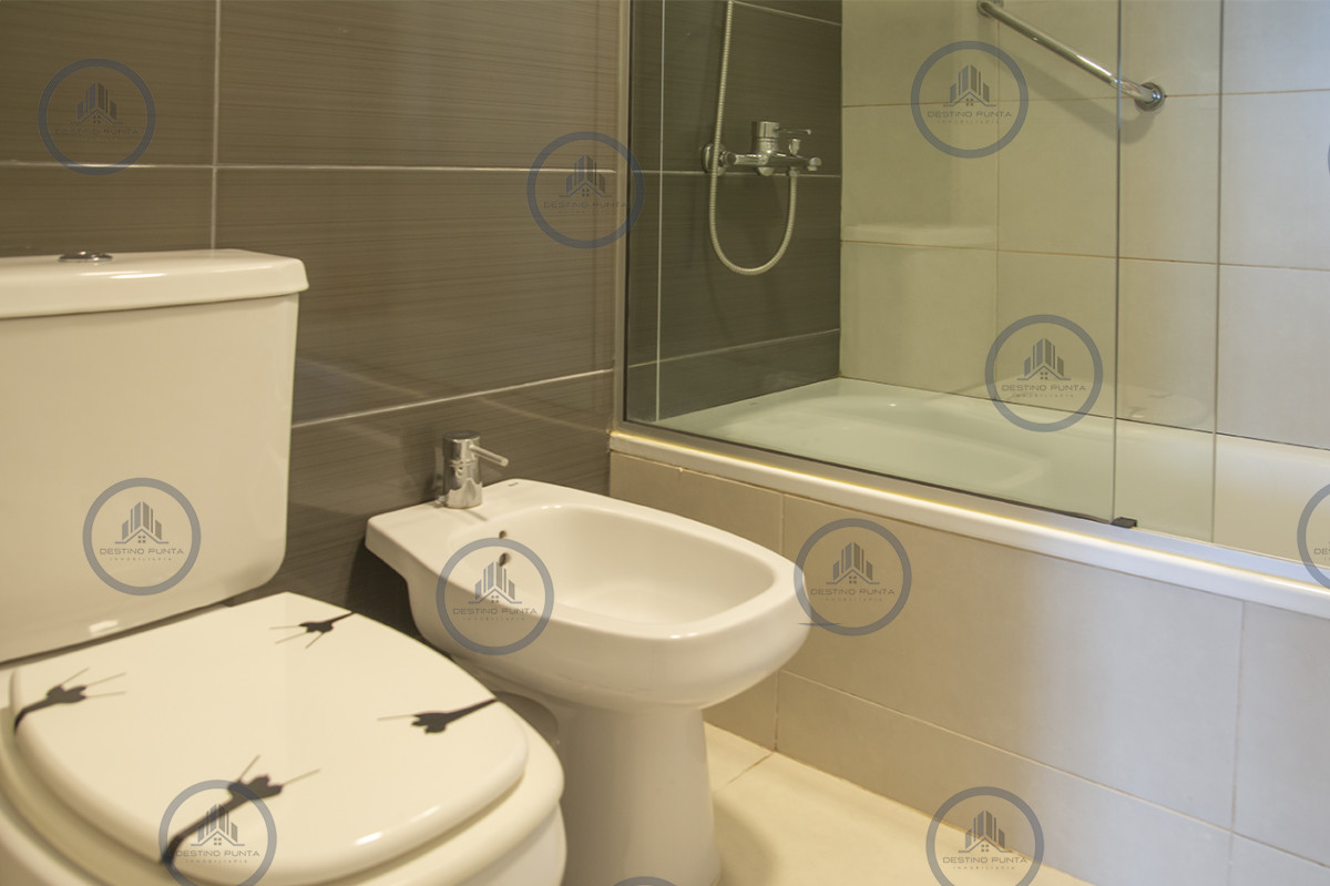 Apartamento ID.1961 - Venta Apartamento de 3 Dormitorios en Wind Tower, piso alto con Vista al Mar, Punta del Este 