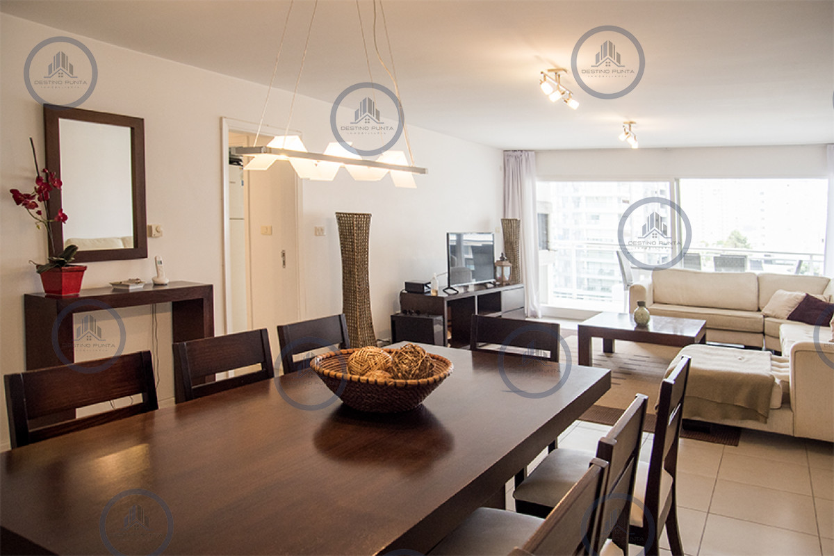 Departamento en venta de 3 dormitorios con parrillero en Playa Brava , Punta del este — fotografía 2