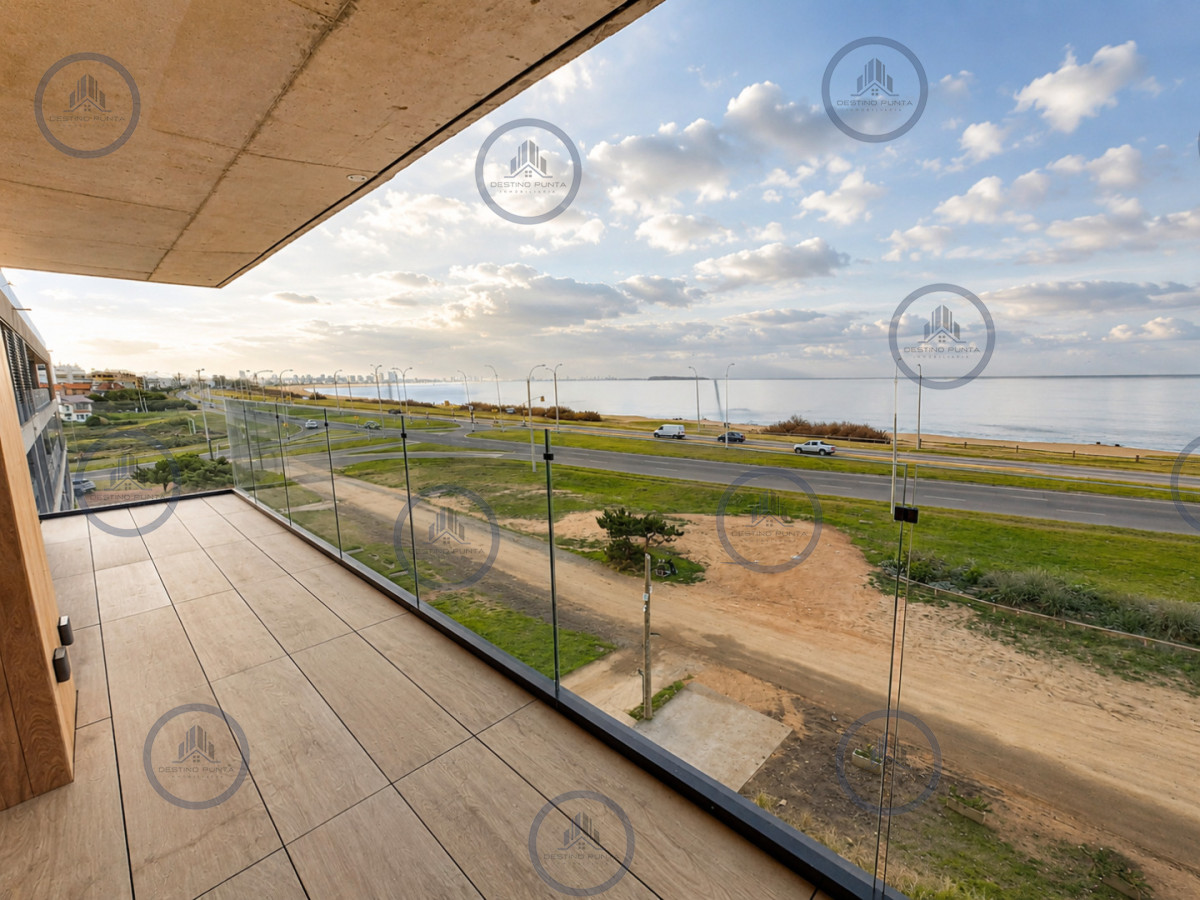 Apartamento ID.2059 - Espectacular Apartamento de 3 Dormitorios frente al mar. Walmer Lagoon Punta del Este