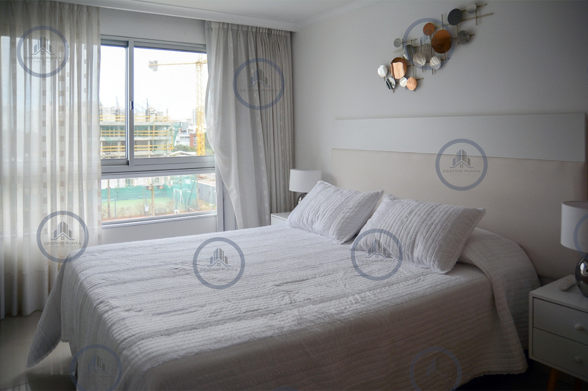 Apartamento ID.2957 - Departamento de 3 dormitorios en venta en Ocean Drive. 