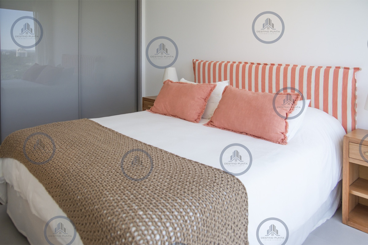 Apartamento ID.1699 - Apartamento de 3 Dormitorios, Piso alto en venta con Vista al Mar - Le Parc III Playa Brava
