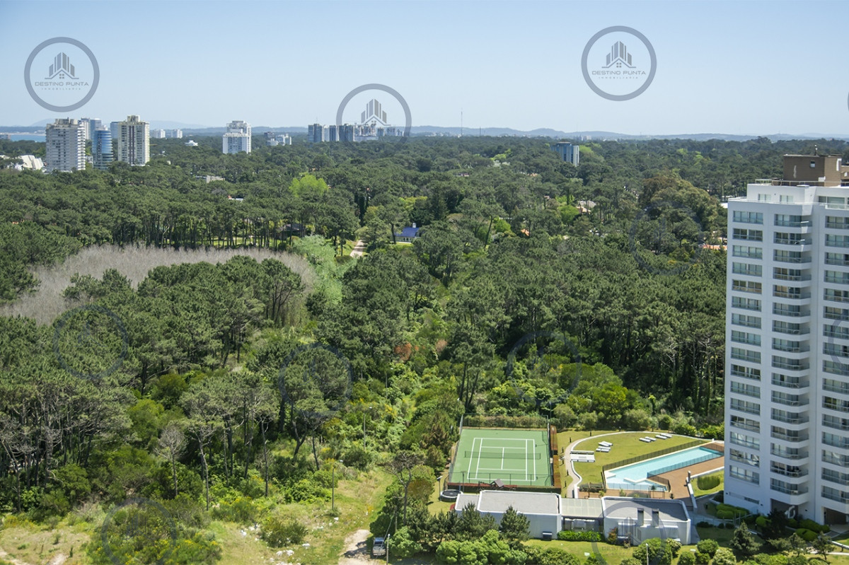 Apartamento ID.1699 - Apartamento de 3 Dormitorios, Piso alto en venta con Vista al Mar - Le Parc III Playa Brava