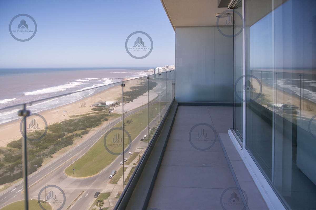 Apartamento ID.1699 - Apartamento de 3 Dormitorios, Piso alto en venta con Vista al Mar - Le Parc III Playa Brava