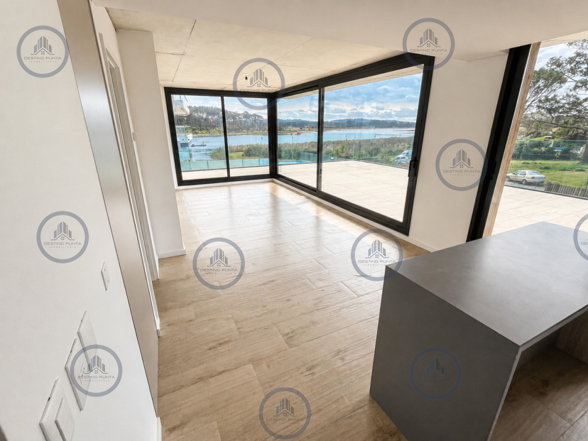 Apartamento ID.3361 - Departamento de 2 dormitorios con 2 baños en venta, gran terraza. Walmer Lagoon