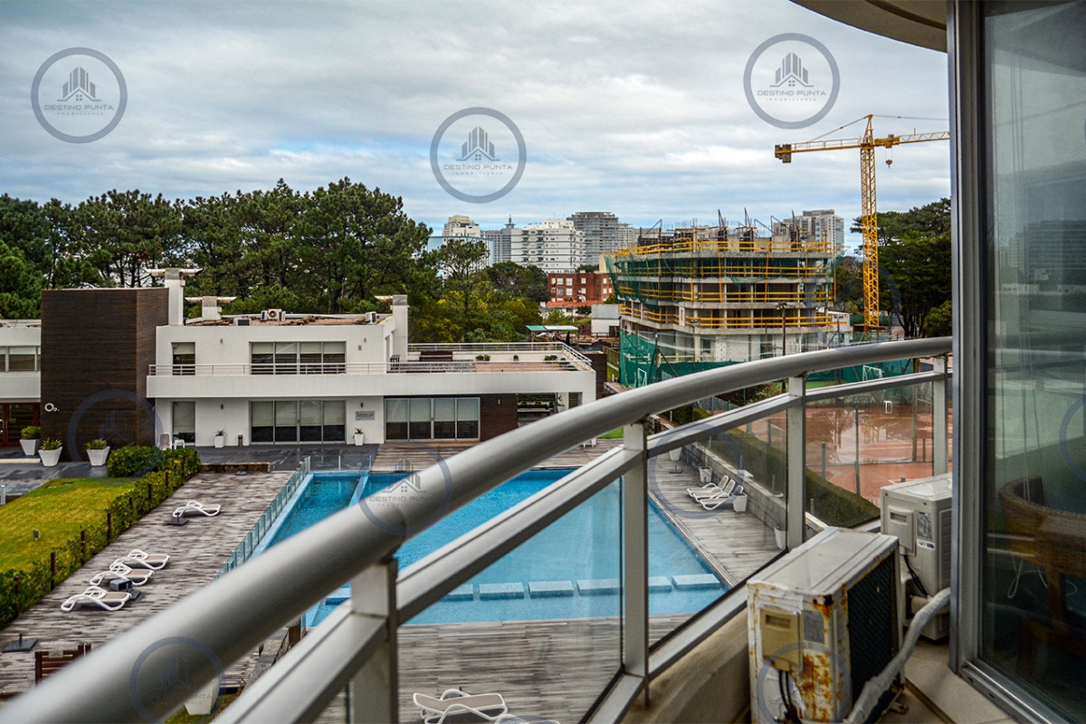 Apartamento ID.2957 - Departamento de 3 dormitorios en venta en Ocean Drive. 