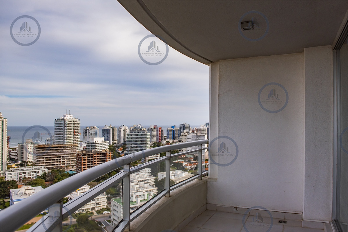 Apartamento ID.2958 - Se vende apartamento en ocean drive II de 3 dormitorios, Punta del Este 