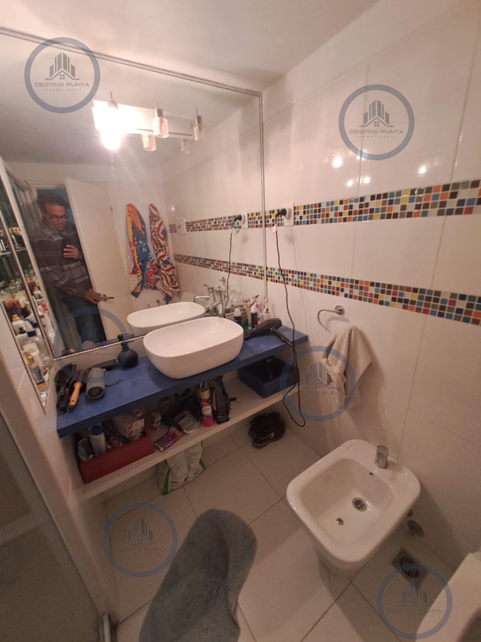 Apartamento ID.2770 - Alquiler Anual en Punta del Este 3 dormitorios y servicio sobre Roosevelt