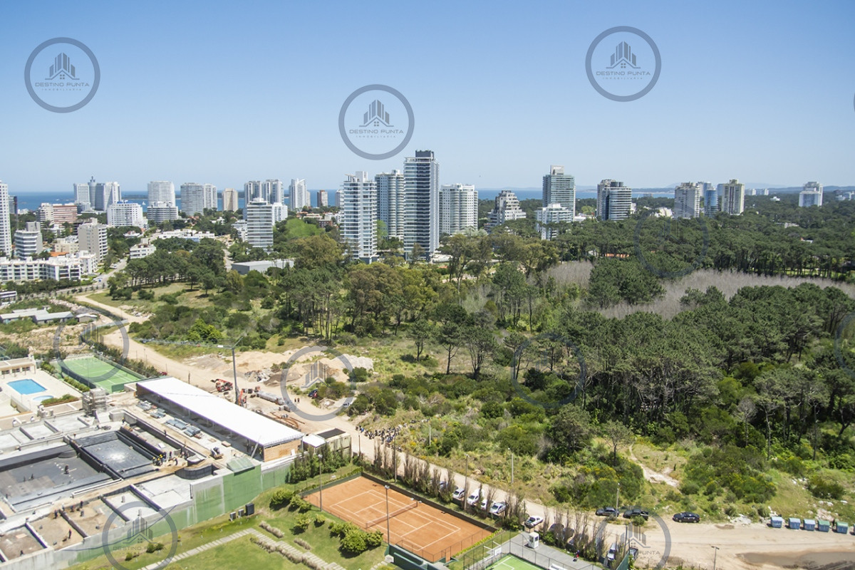 Apartamento ID.1699 - Apartamento de 3 Dormitorios, Piso alto en venta con Vista al Mar - Le Parc III Playa Brava