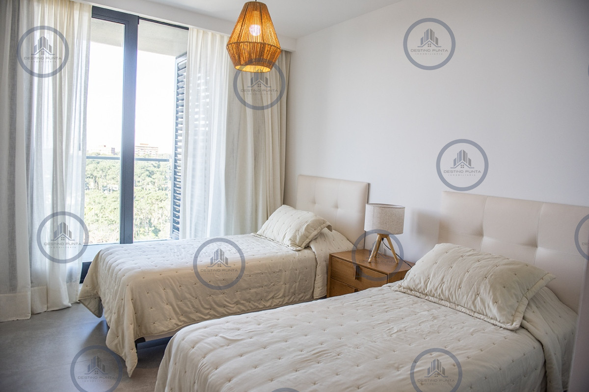 Apartamento ID.2204 - Moderno Apartamento Frente al Mar de 2 Dormitorios en Playa Mansa, Venetian