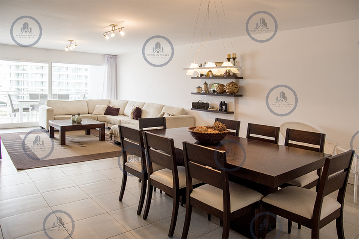 Departamento en venta de 3 dormitorios con parrillero en Playa Brava , Punta del este — fotografía 3
