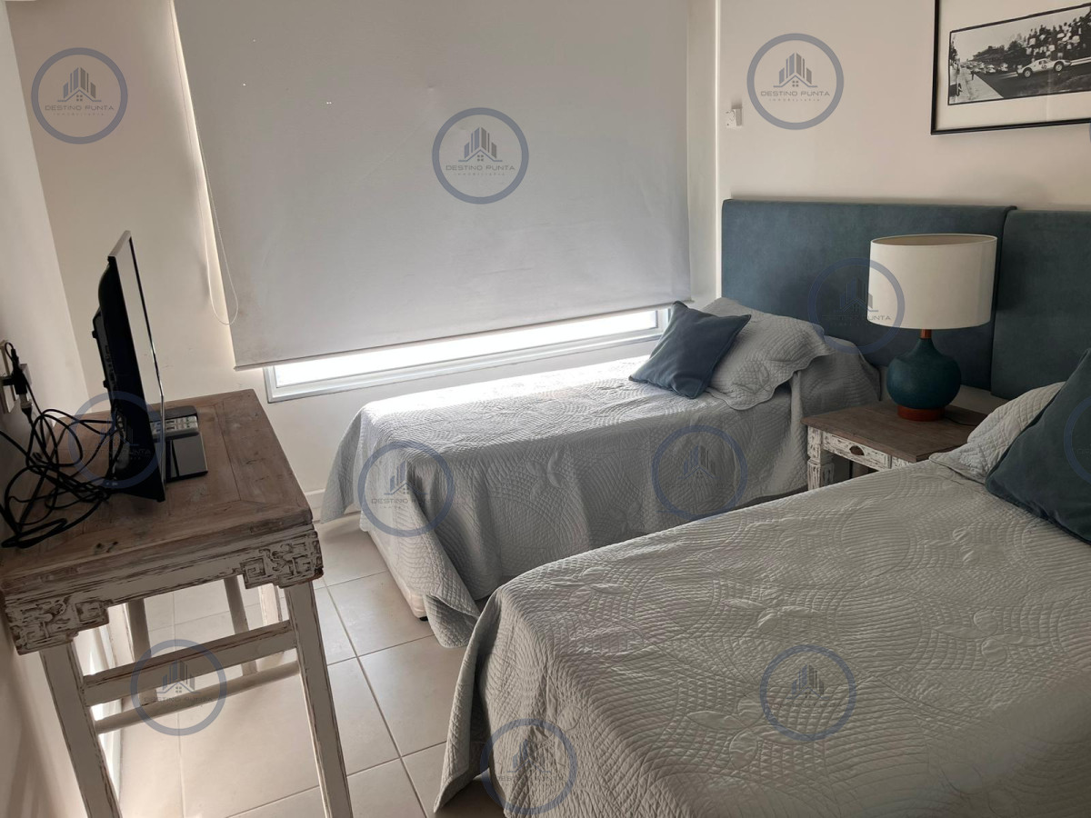 Apartamento ID.2124 - Venta Departamento de 2 dormitorios en Ocean Drive II, Punta del Este