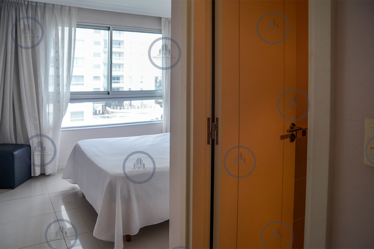 Apartamento ID.2957 - Departamento de 3 dormitorios en venta en Ocean Drive. 