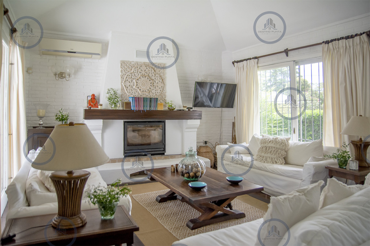 Vendemos hermosa casa en Punta del Este — fotografía 3