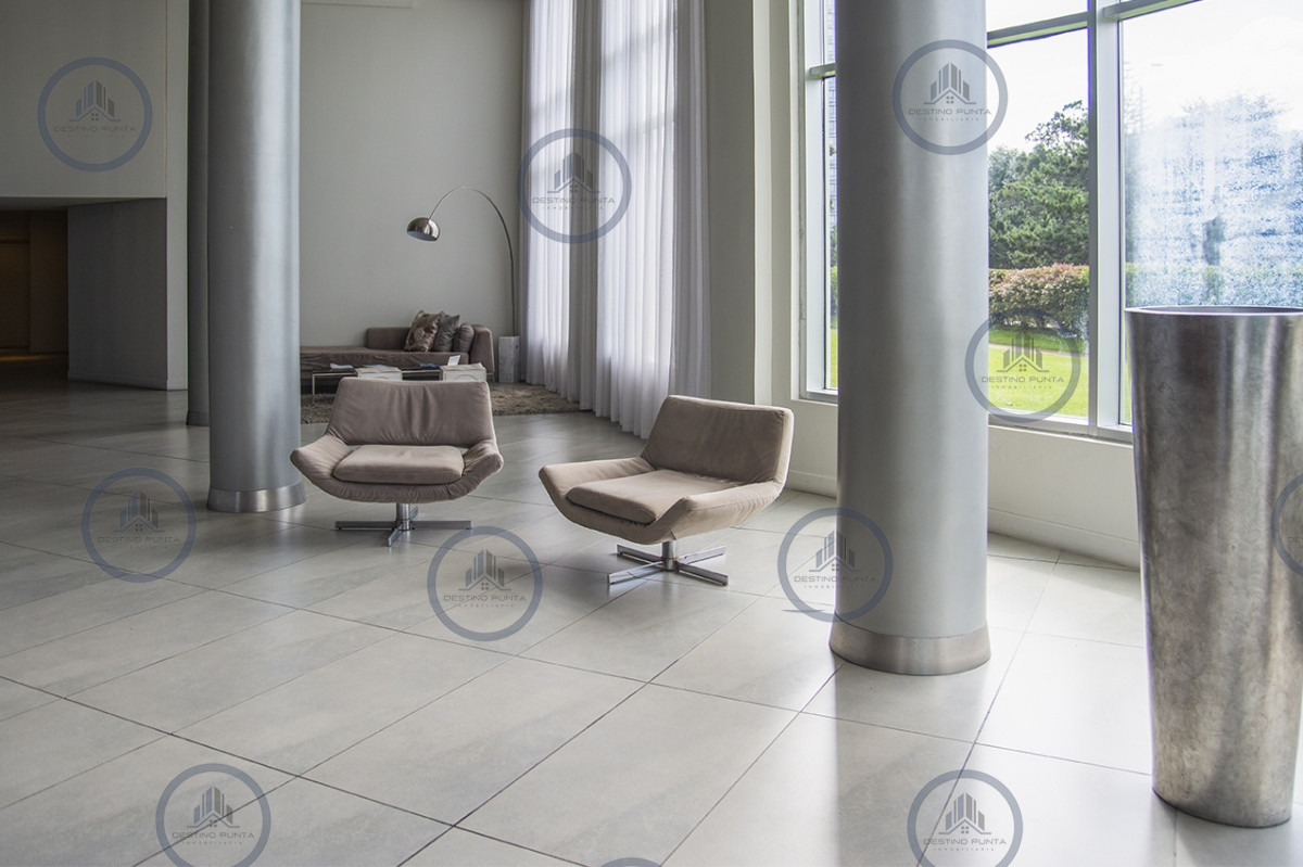 Apartamento ID.2957 - Departamento de 3 dormitorios en venta en Ocean Drive. 