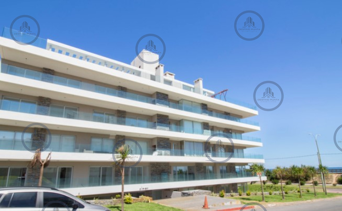 Apartamento ID.1964 - Moderno Apartamento de 2 Dormitorios con Vista al Mar sobre Playa Mansa, Punta del Este