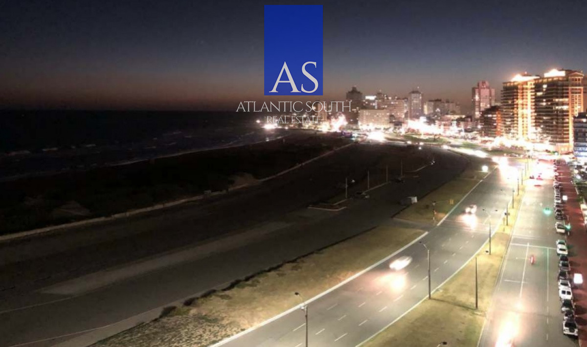 Apartamento ID.4787 - Espectacular penthouse de 4 dormitorios frente al mar de Playa Brava, Punta del Este 