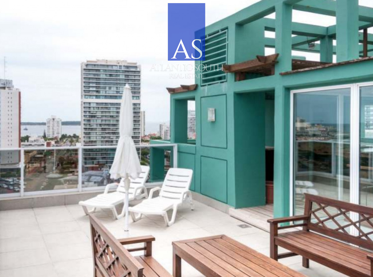 Apartamento ID.4787 - Espectacular penthouse de 4 dormitorios frente al mar de Playa Brava, Punta del Este 