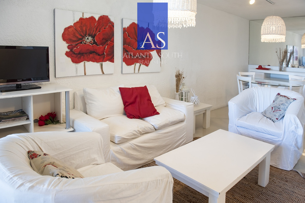 Apartamento ID.4656 - Apartamento en Venta de 2 dormitorios vista al mar en Punta del este 