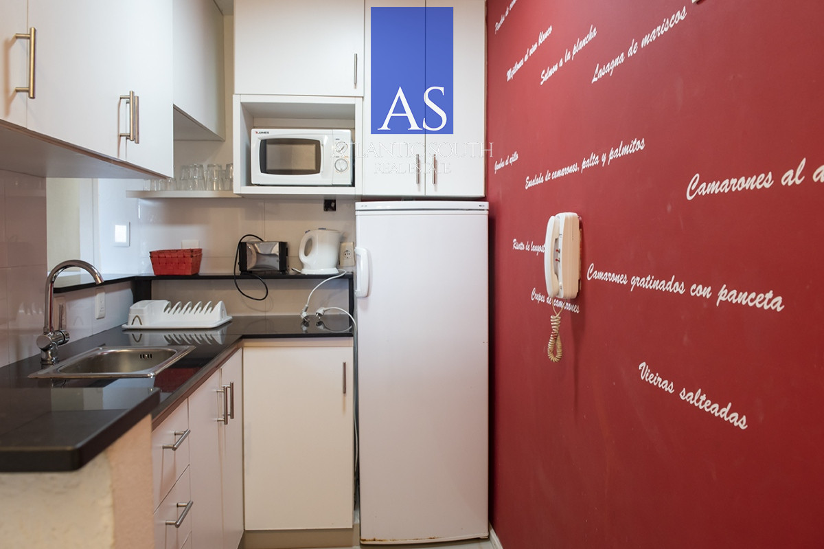 Apartamento ID.4656 - Apartamento en Venta de 2 dormitorios vista al mar en Punta del este 