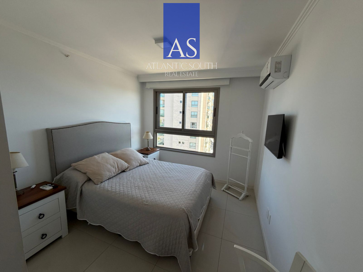 Apartamento ID.4694 - Apartamento de 1 dormitorio moderno con servicios en zona privilegiada Punta del Este 