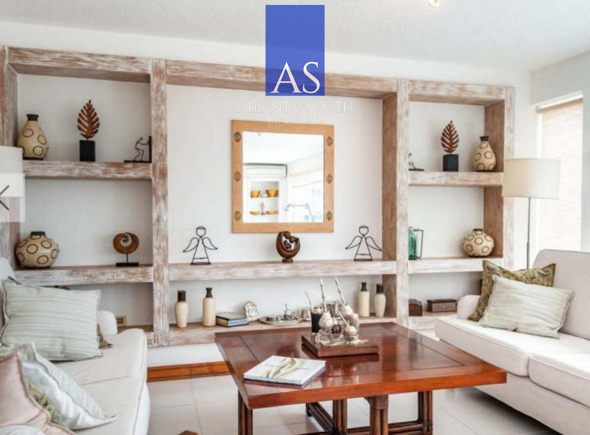 Apartamento ID.4787 - Espectacular penthouse de 4 dormitorios frente al mar de Playa Brava, Punta del Este 