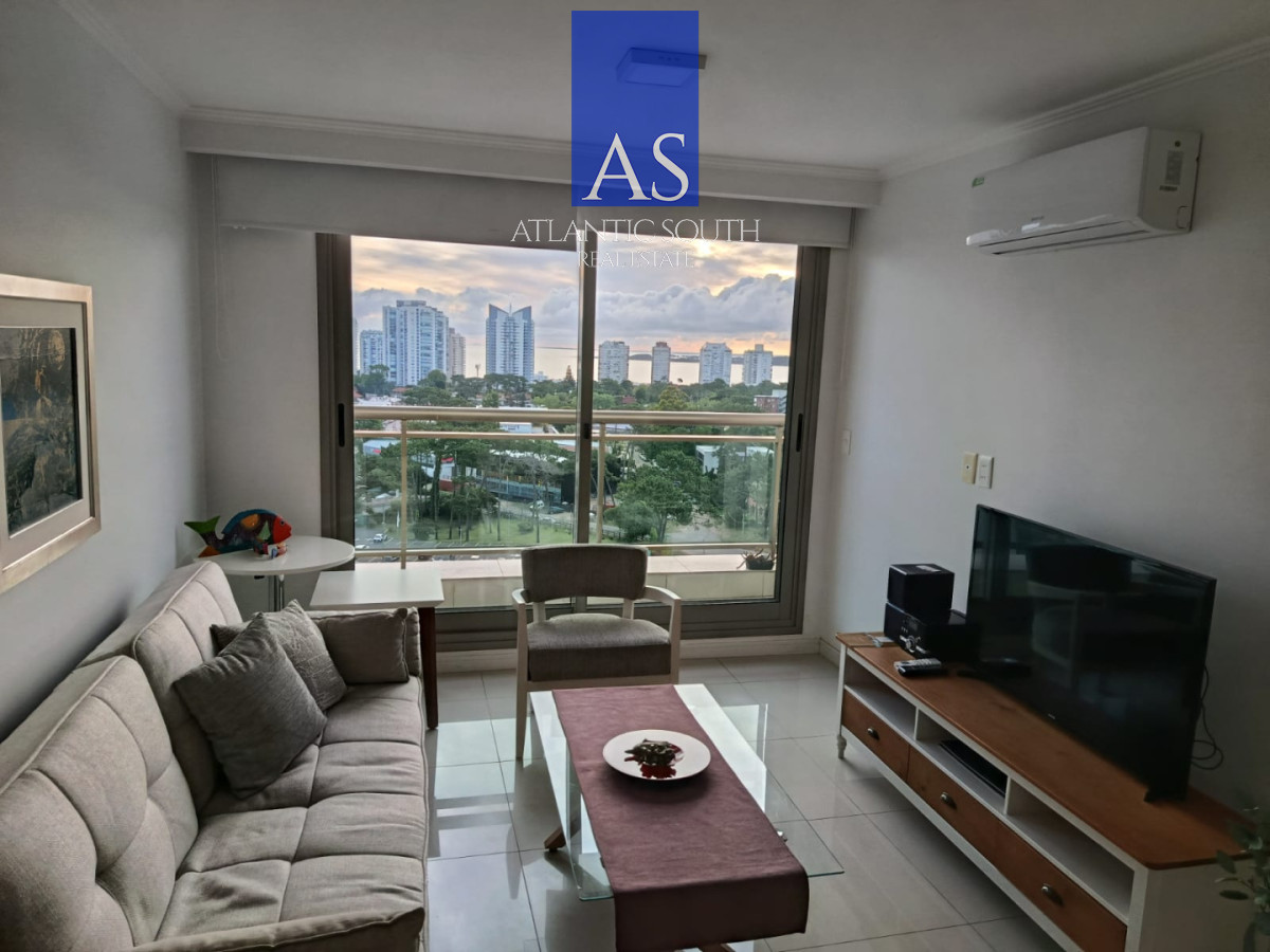 Apartamento ID.4694 - Apartamento de 1 dormitorio moderno con servicios en zona privilegiada Punta del Este 