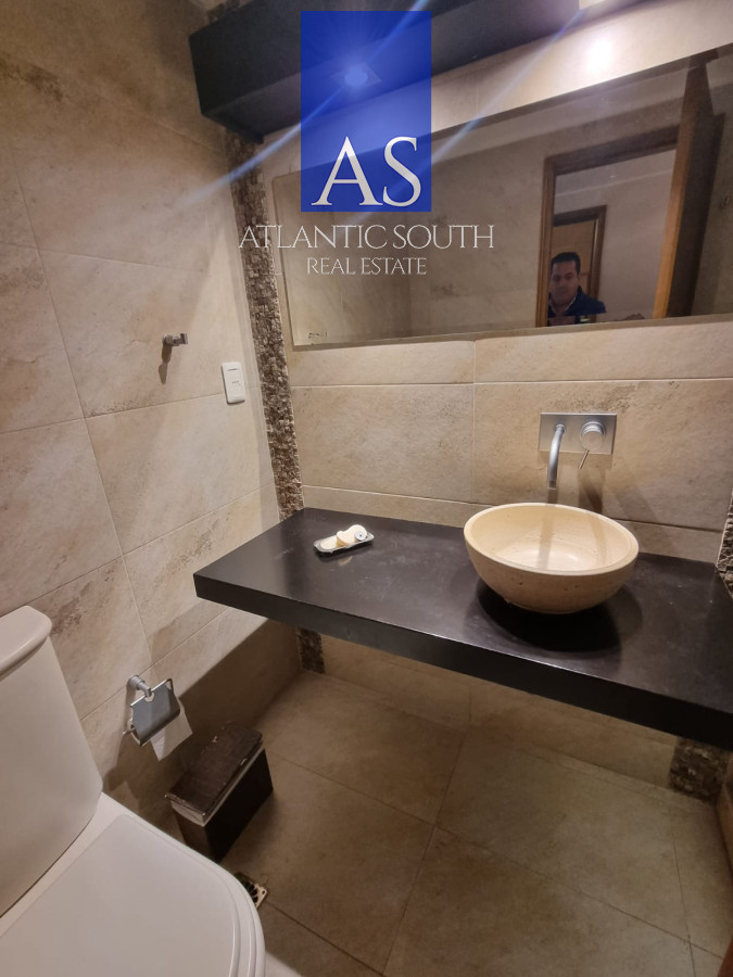 Apartamento ID.4166 - Apartamento 3 dormitorios vista espectacular parcial al mar frente a Punta Shopping garage Punta del Este