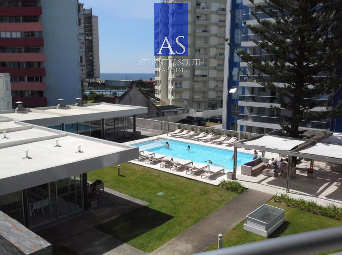 Apartamento ID.2921 - Departamento de 3 dormitorios con Terraza en Punta del Este 