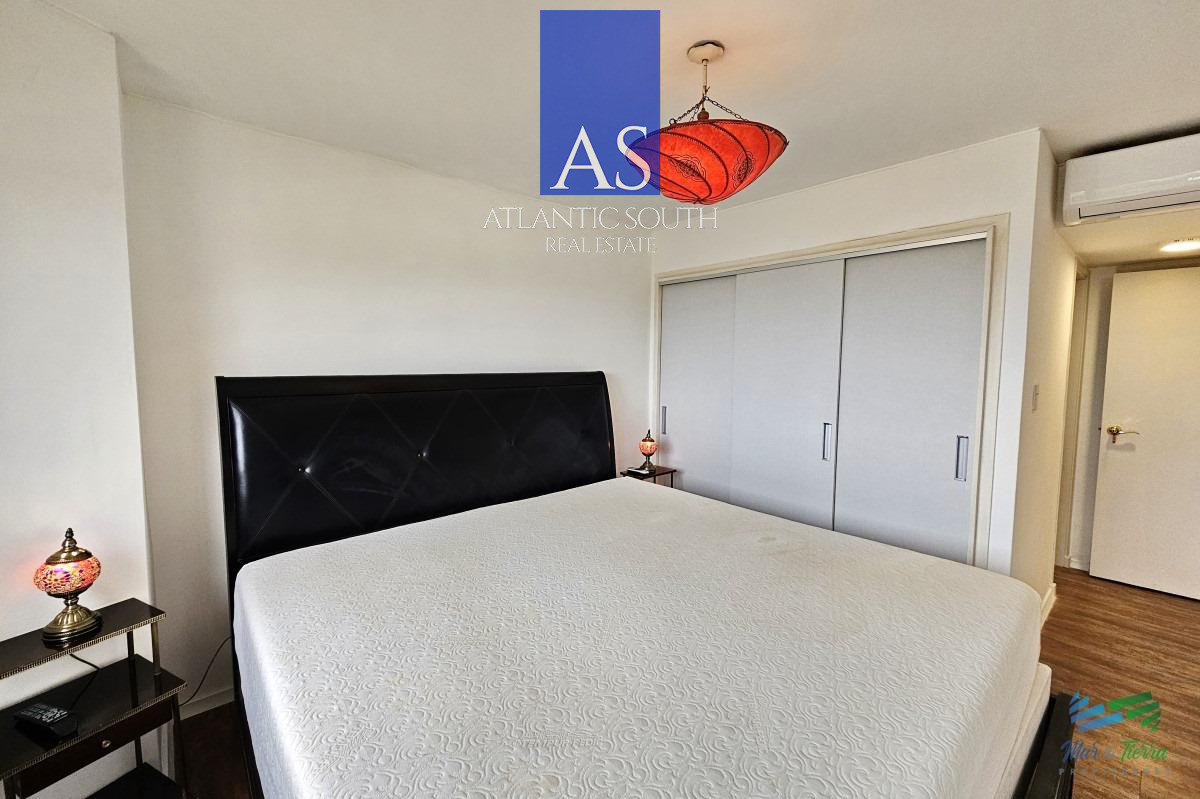 Apartamento ID.4825 - Apartamento 3 dormitorios primera línea frente al mar en Punta del Este primera línea Mansa